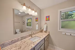 21400 Lancelot Dr, Brookfield, WI 53045 - Photo 24