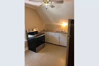 W58N421  Hilbert Ave #423, Cedarburg, WI 53012 - Photo 8