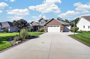 9446 Ashbury Ln, Pleasant Prairie, WI 53158 - Photo 52