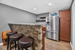 9446 Ashbury Ln, Pleasant Prairie, WI 53158 - Photo 44