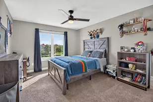 9446 Ashbury Ln, Pleasant Prairie, WI 53158 - Photo 32