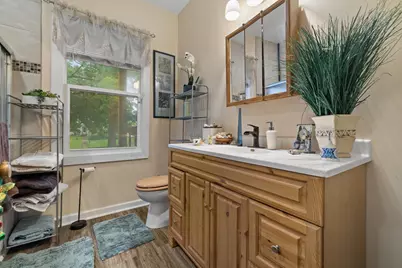 1221 N Main St, Racine, WI 53402 - Photo 14