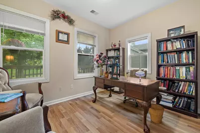 1221 N Main St, Racine, WI 53402 - Photo 10