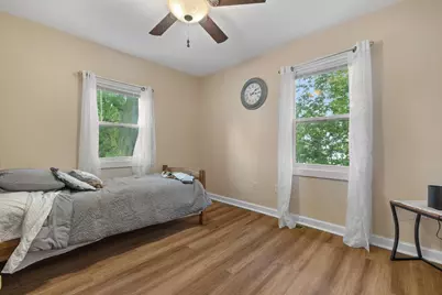 1221 N Main St, Racine, WI 53402 - Photo 18