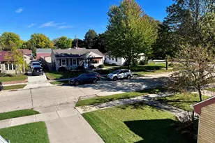 2418 S 14th St, Sheboygan, WI 53081 - Photo 6