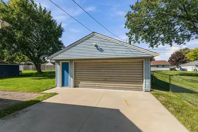 921  3rd Ave, Grafton, WI 53024 - Photo 18