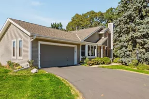 115 E Sutton Pl, Waukesha, WI 53188 - Photo 1