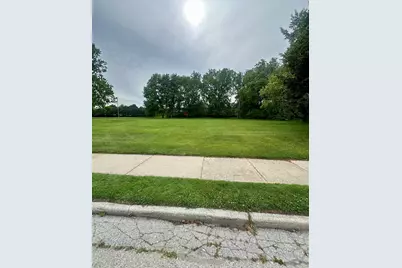 1315  Howe St, Racine, WI 53403 - Photo 40