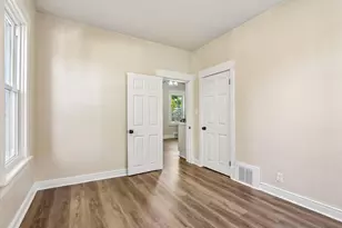 5902 W Park Hill Ave, Milwaukee, WI 53213 - Photo 30