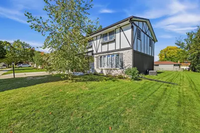 2314 W Koning Dr, Sheboygan, WI 53083 - Photo 34