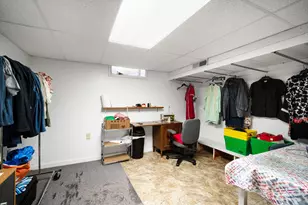 4758 S 22nd St, Milwaukee, WI 53221 - Photo 20