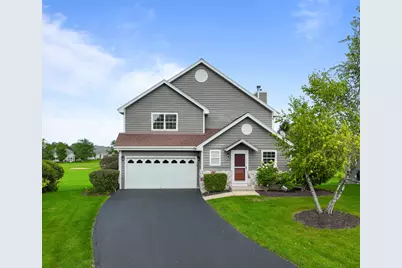 1873  Golfview Dr #35-15, Geneva, WI 53147 - Photo 1