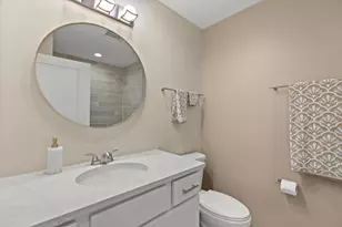 1007 Fieldridge Ct, Waukesha, WI 53188 - Photo 16