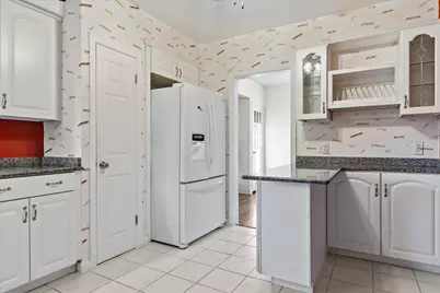 4430 W Manitoba St, Milwaukee, WI 53219 - Photo 12