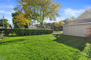 4430 W Manitoba St, Milwaukee, WI 53219 - Photo 40