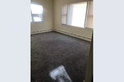 930 E Locust St, Milwaukee, WI 53212 - Photo 8