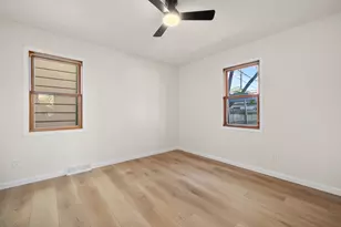 2147 S 72nd St, West Allis, WI 53219 - Photo 20