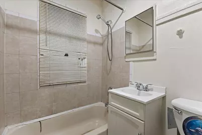 816 W Greenfield Ave, Milwaukee, WI 53204 - Photo 10