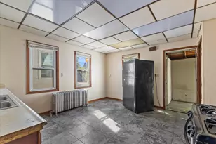 2223 S 19th St, Milwaukee, WI 53215 - Photo 14