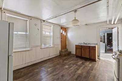 2223 S 19th St #2225, Milwaukee, WI 53215 - Photo 6