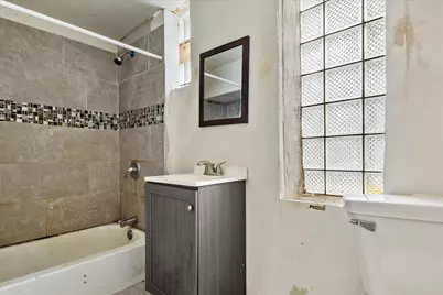 2223 S 19th St #2225, Milwaukee, WI 53215 - Photo 18