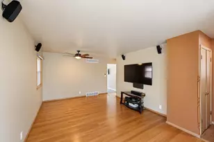 8725 W Palmetto Ave, Milwaukee, WI 53225 - Photo 6