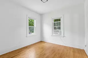 2129 E Holt Ave, Milwaukee, WI 53207 - Photo 16