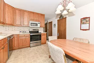 7684 S Logan Ave, Oak Creek, WI 53154 - Photo 20