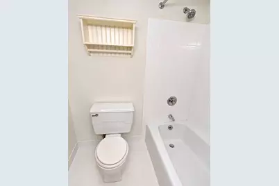 7011 N Green Bay Ave #A, Glendale, WI 53209 - Photo 14