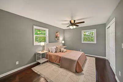 542  Sarah Ln, Cedarburg, WI 53012 - Photo 18