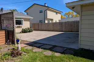 7925 W Denver Ave, Milwaukee, WI 53223 - Photo 22