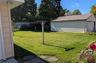 7925 W Denver Ave, Milwaukee, WI 53223 - Photo 20