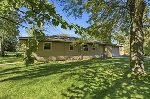 W173N7422 Joanne Dr, Menomonee Falls, WI 53051 - Photo 38