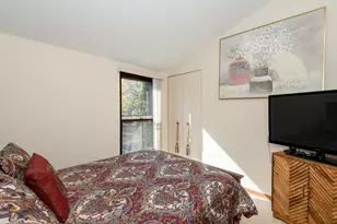 9222 N 70th St, Milwaukee, WI 53223 - Photo 32