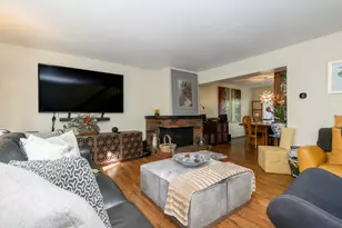 9222 N 70th St, Milwaukee, WI 53223 - Photo 2
