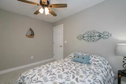 1428  Fiesta Ln, Mequon, WI 53092 - Photo 24