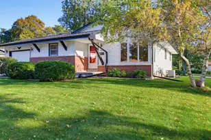 5421 Laura Ln, Greendale, WI 53129 - Photo 28