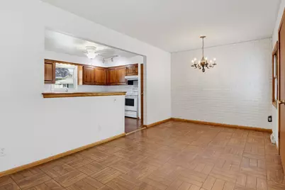 5421  Laura Ln, Greendale, WI 53129 - Photo 12