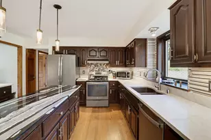 S60W24120 Red Wing Dr, Waukesha, WI 53189 - Photo 6