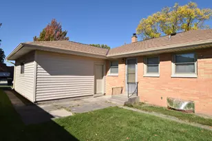 2710 S 72nd St, West Allis, WI 53219 - Photo 34