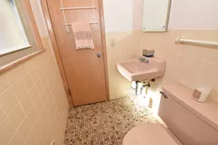 2710 S 72nd St, West Allis, WI 53219 - Photo 20