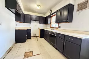 2708 W High St, Racine, WI 53404 - Photo 2