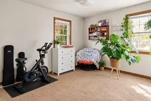 1121 Fairmont Ln, Manitowoc, WI 54220 - Photo 14