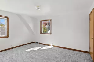 1121 Fairmont Ln, Manitowoc, WI 54220 - Photo 6