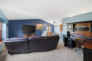 W249N5821 Swan Ct, Sussex, WI 53089 - Photo 24