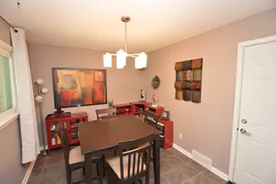 404 Willow Ln, South Milwaukee, WI 53172 - Photo 6