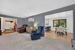 4004 Greenwood Ct, Sheboygan, WI 53081 - Photo 4