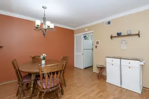 5196 Woodbridge Ln, Greenfield, WI 53221 - Photo 6
