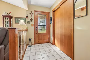 7209 Whippoorwill Ct, Racine, WI 53185 - Photo 4