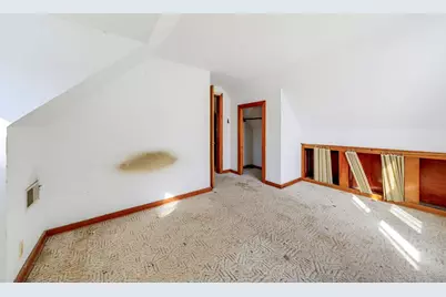 8400 W Auer Ave, Milwaukee, WI 53222 - Photo 18